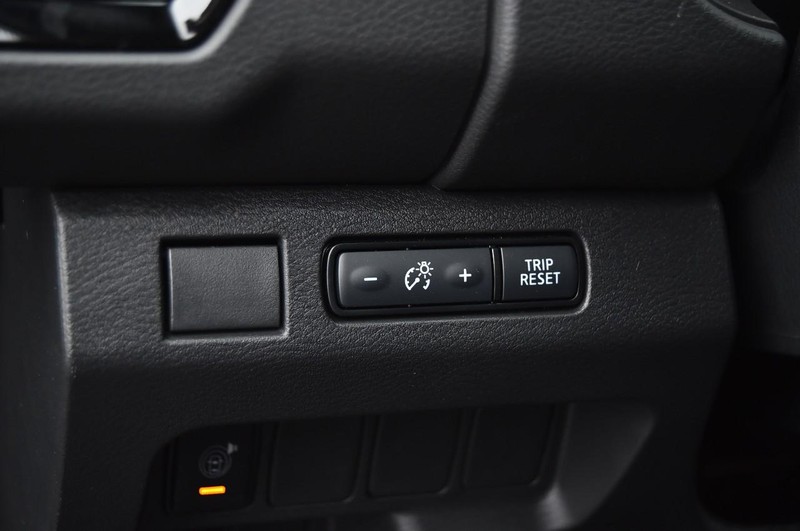 Nissan Frontier Vehicle Image 12