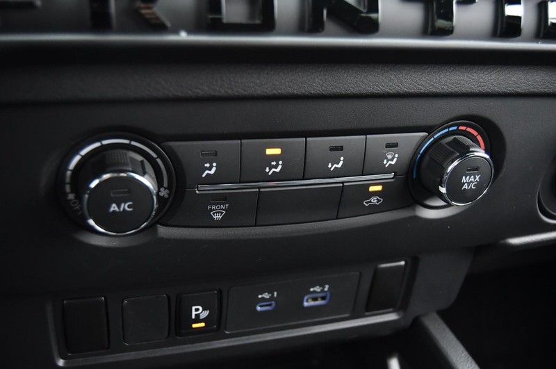 Nissan Frontier Vehicle Image 17