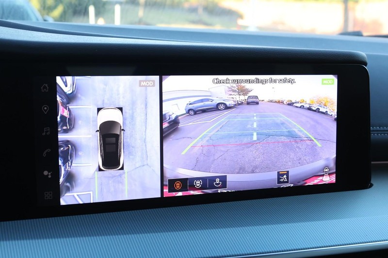 Nissan Murano Vehicle Image 11