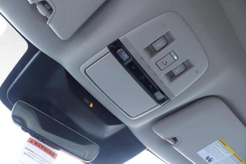 Nissan Murano Vehicle Image 14