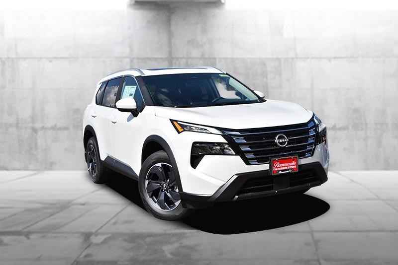 Nissan Rogue Vehicle Image 02