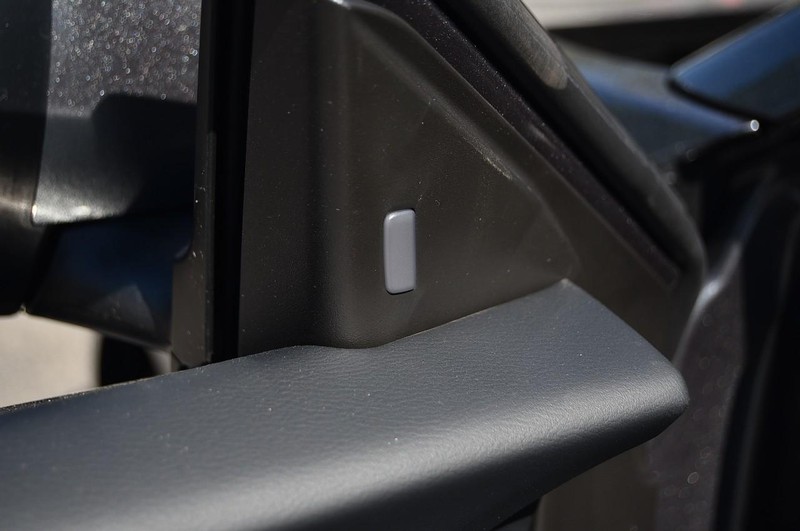 Nissan Sentra Vehicle Image 10