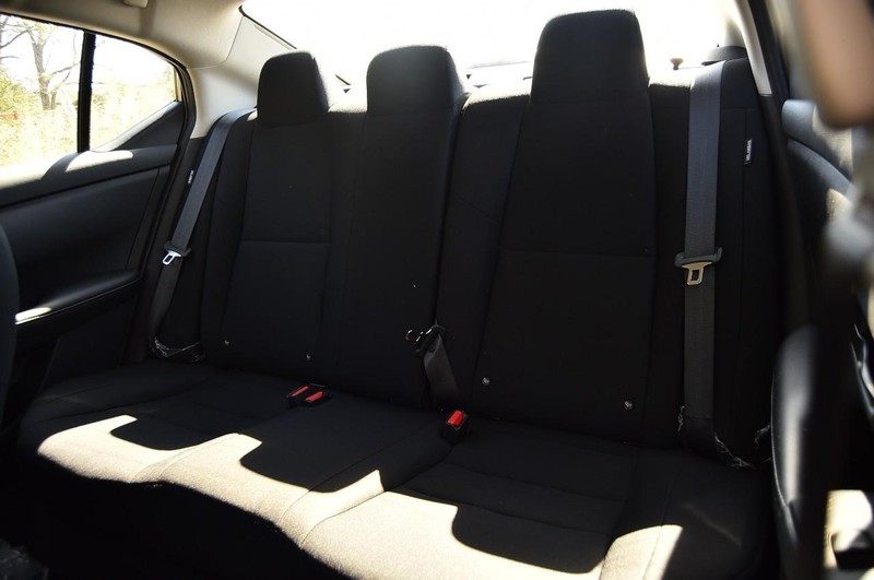 Nissan Sentra Vehicle Image 21