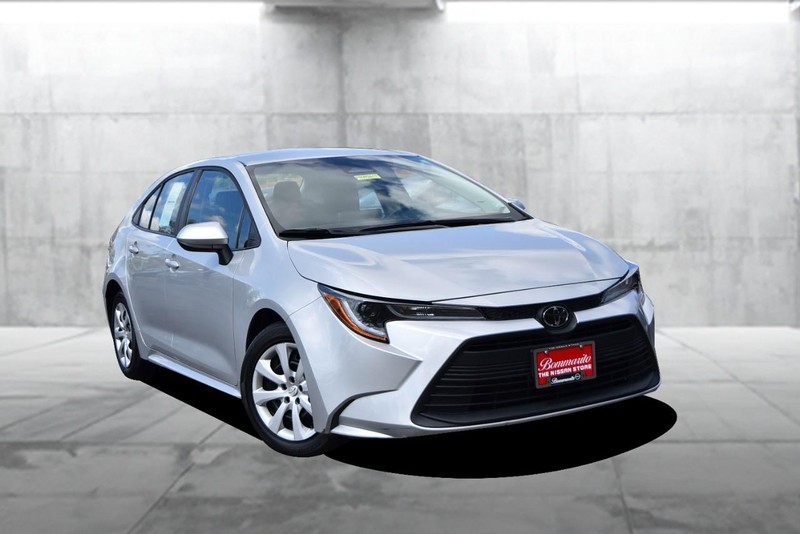 Toyota Corolla Vehicle Image 02