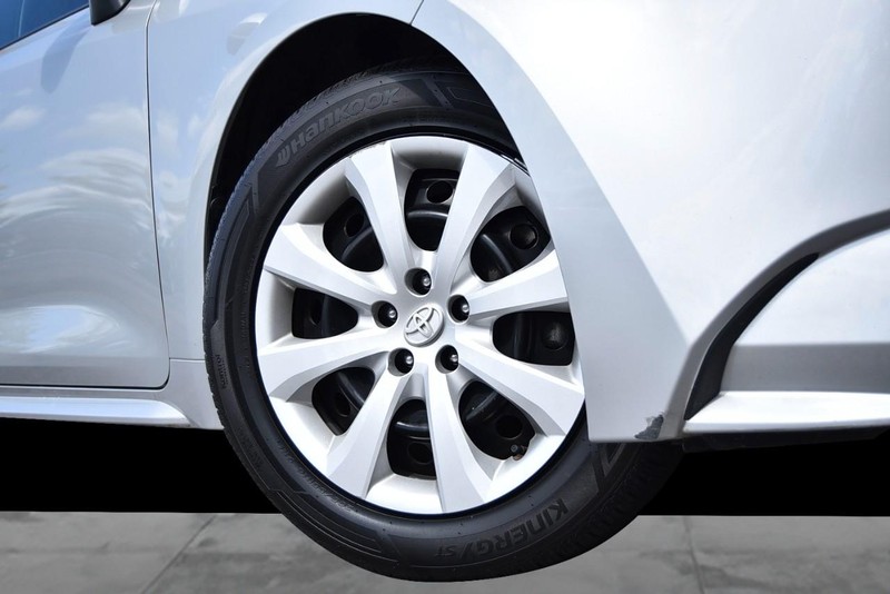 Toyota Corolla Vehicle Image 03