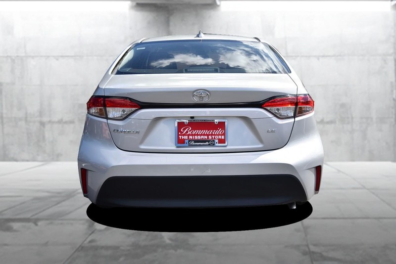 Toyota Corolla Vehicle Image 06