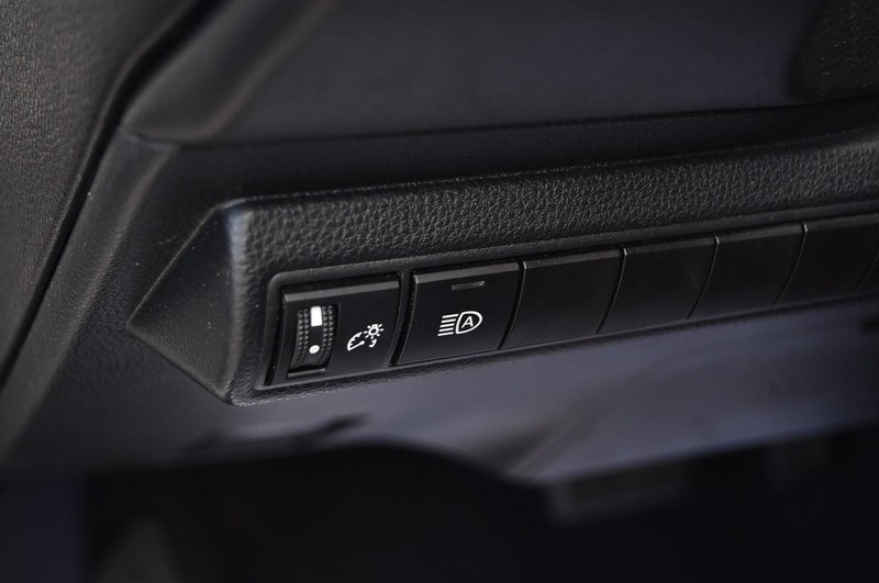 Toyota Corolla Vehicle Image 10