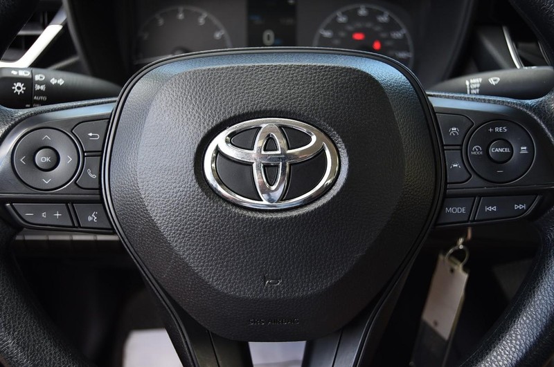 Toyota Corolla Vehicle Image 16