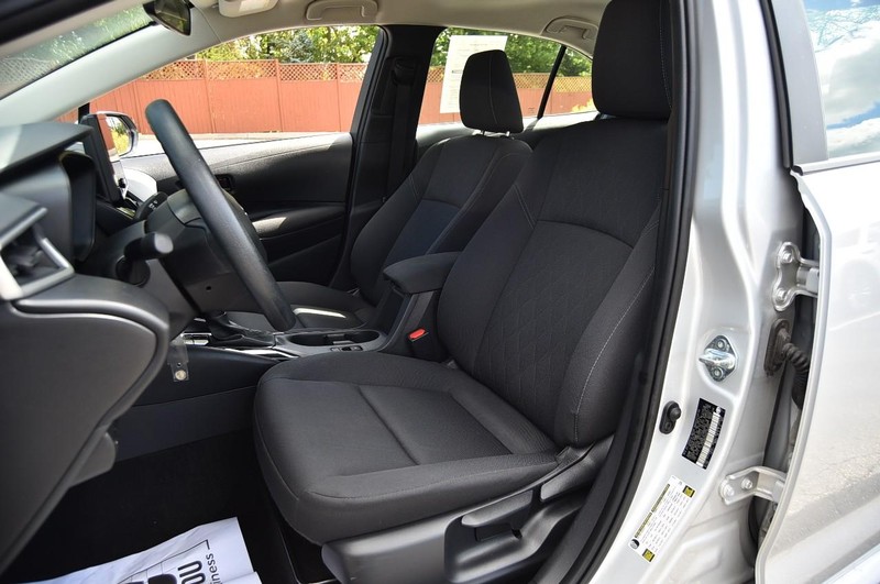 Toyota Corolla Vehicle Image 17