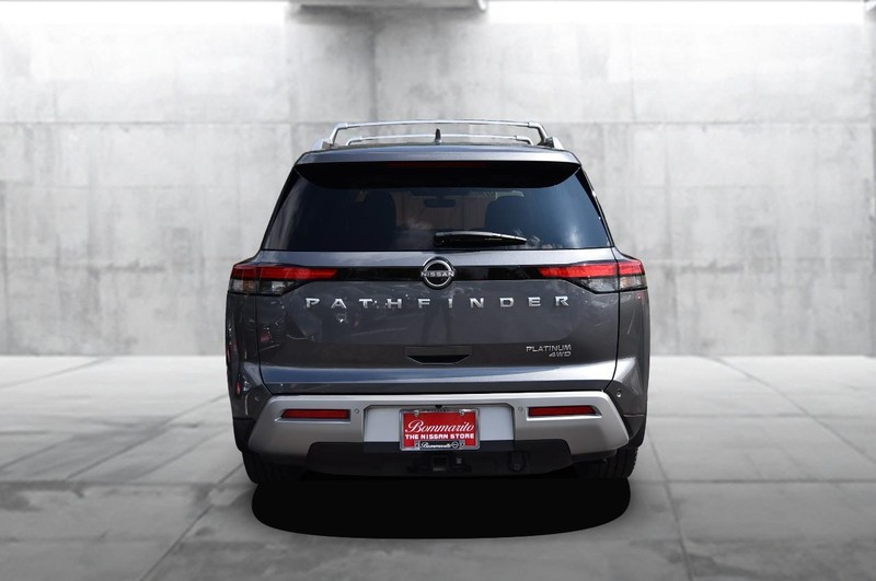 Nissan Pathfinder Vehicle Image 06