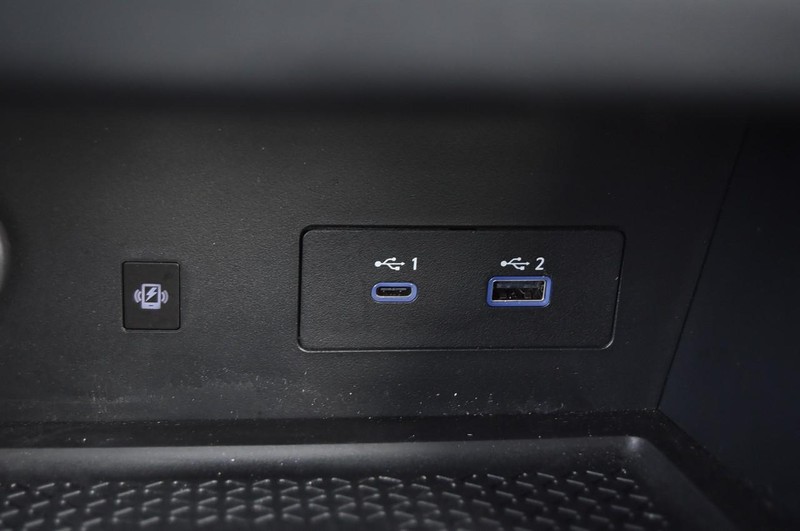 Nissan Pathfinder Vehicle Image 21