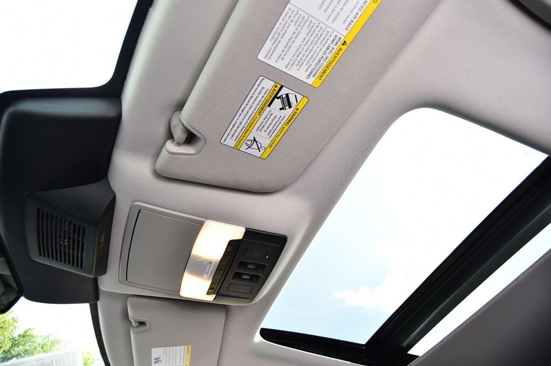 Nissan Pathfinder Vehicle Image 26