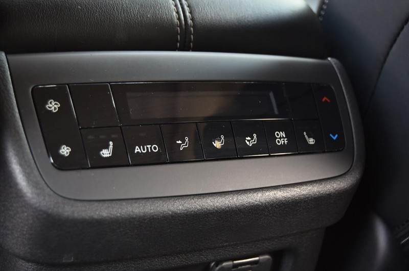 Nissan Pathfinder Vehicle Image 28