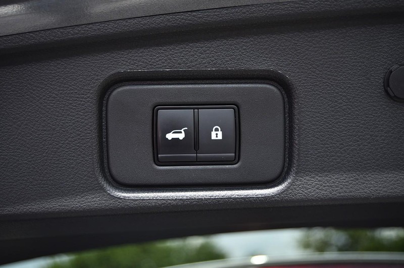 Nissan Pathfinder Vehicle Image 32