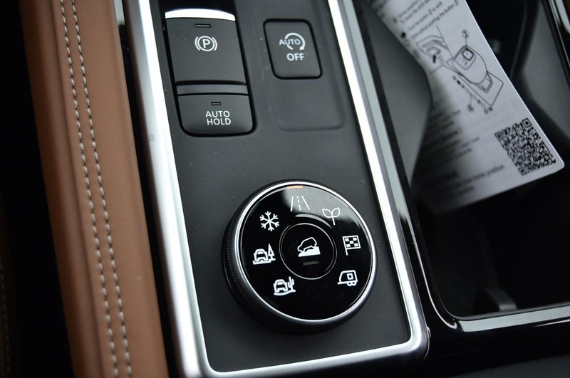 Nissan Pathfinder Vehicle Image 22