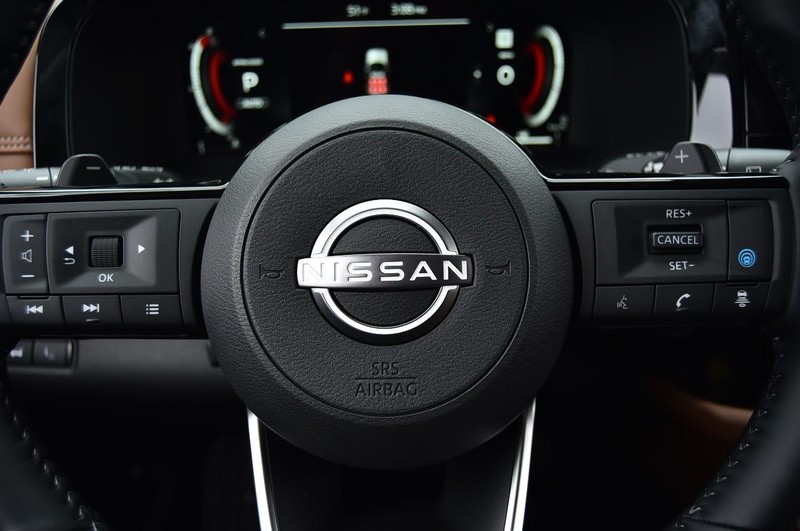 Nissan Pathfinder Vehicle Image 23