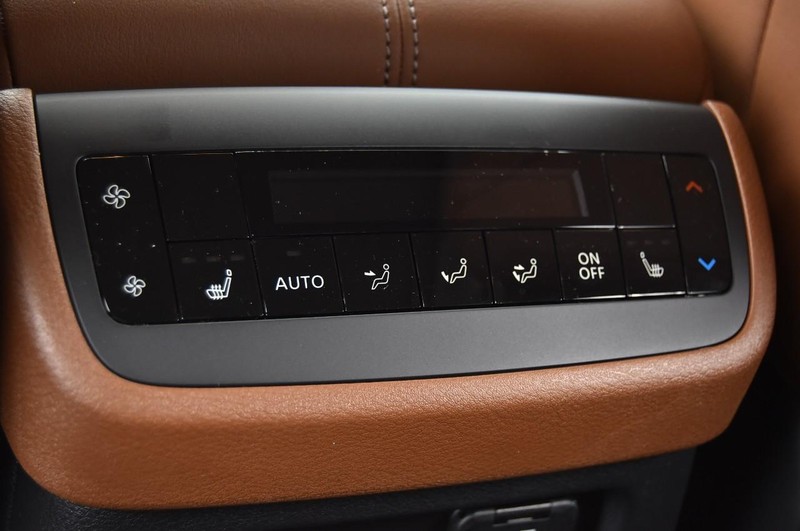Nissan Pathfinder Vehicle Image 28