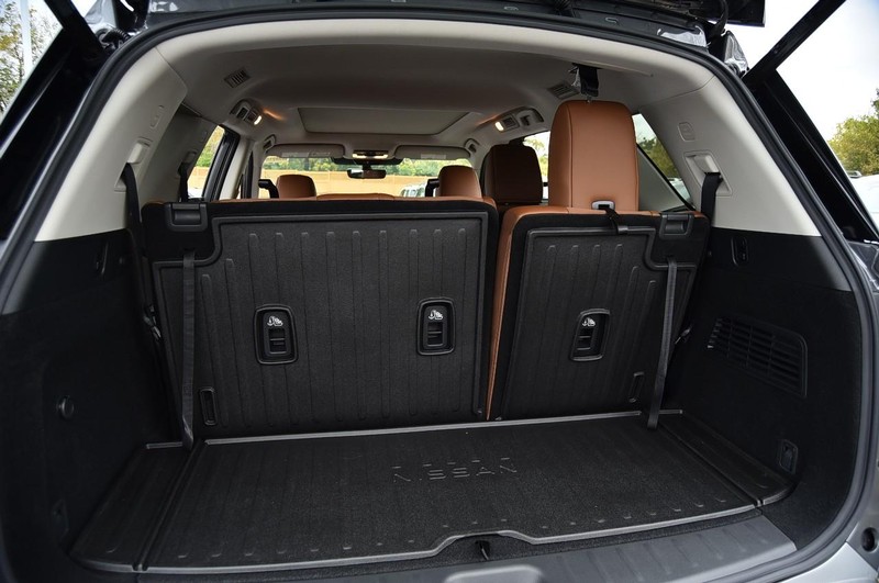 Nissan Pathfinder Vehicle Image 31