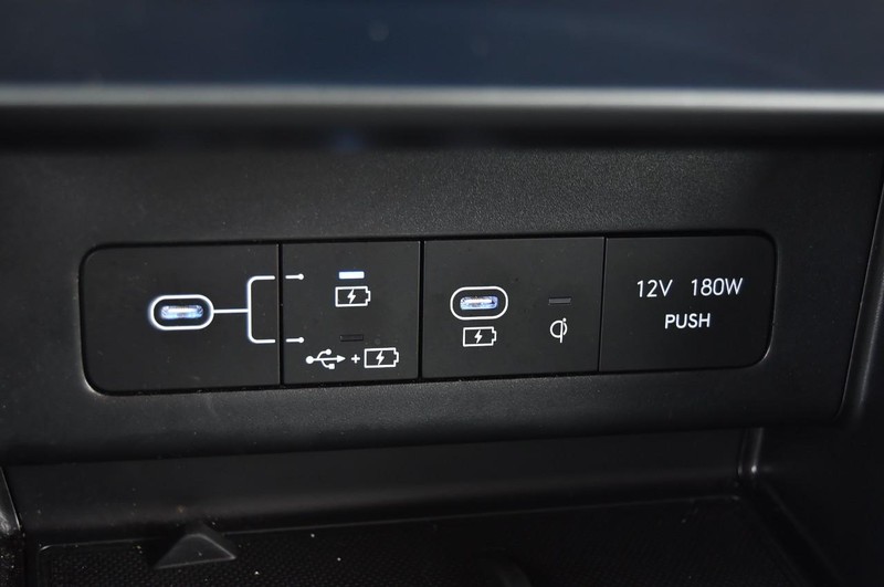 Hyundai Sonata Hybrid Vehicle Image 16