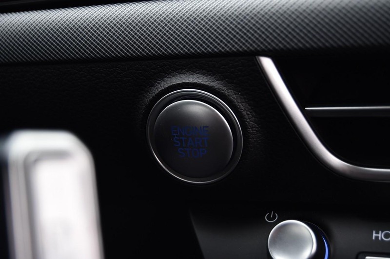 Hyundai Sonata Hybrid Vehicle Image 18