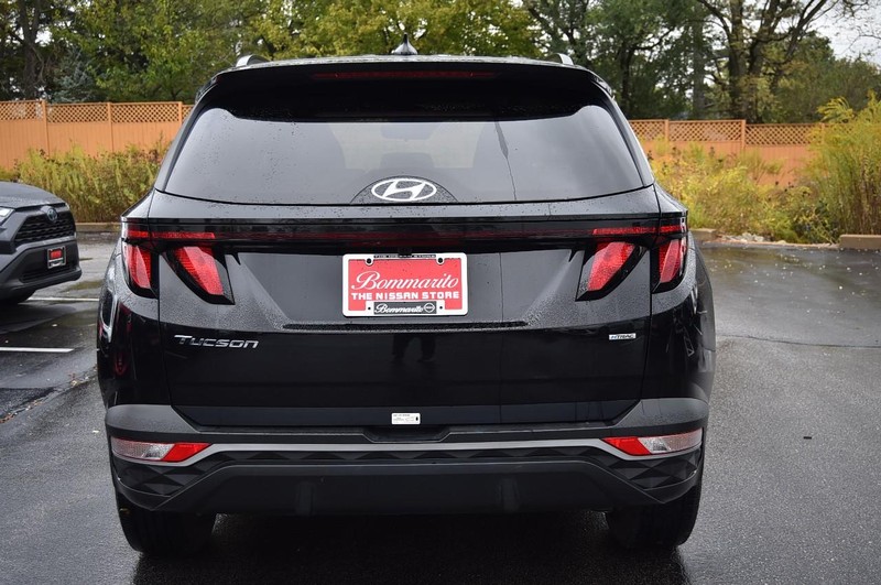 Hyundai Tucson Vehicle Image 06