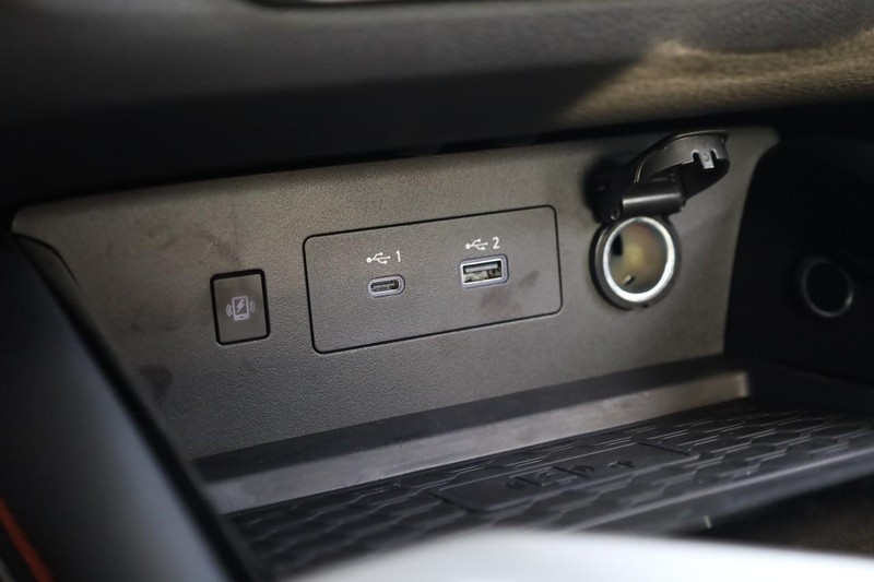 Nissan Altima Vehicle Image 15