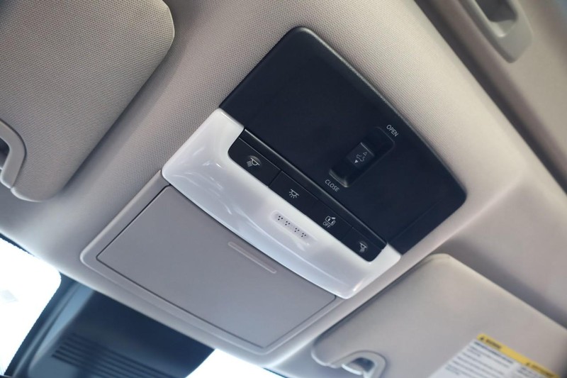 Nissan Altima Vehicle Image 17