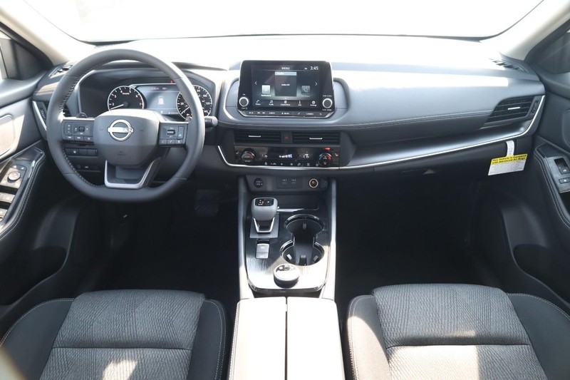 Nissan Rogue Vehicle Image 22