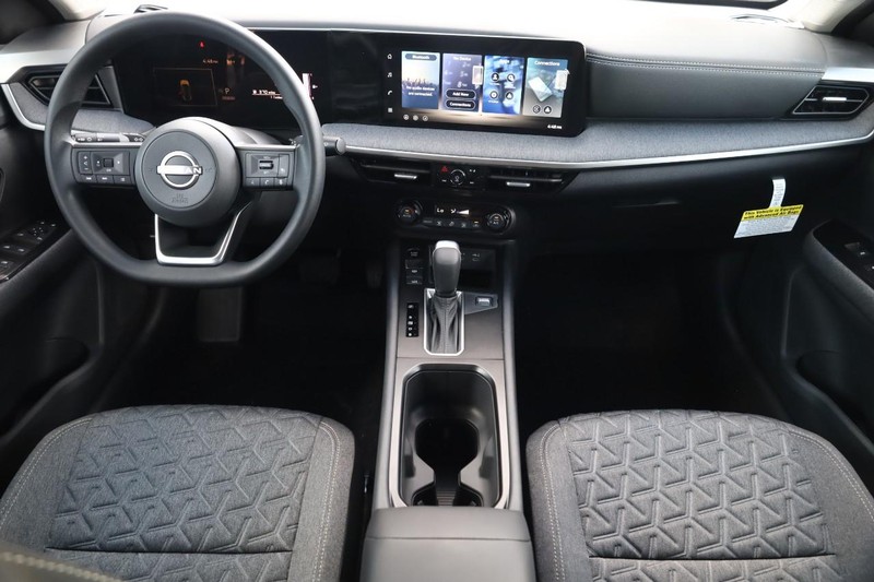 Nissan Kicks Vehicle Image 21