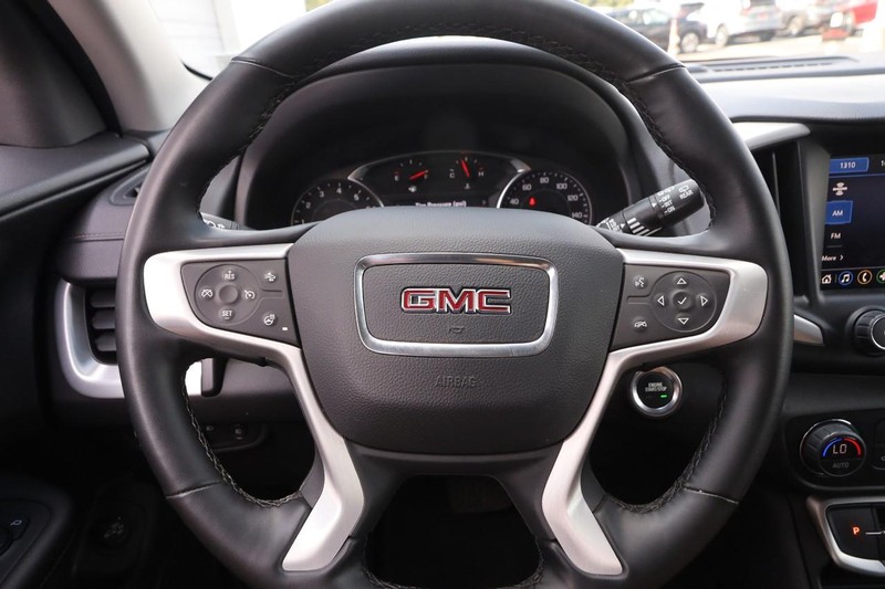 GMC Terrain Vehicle Image 11