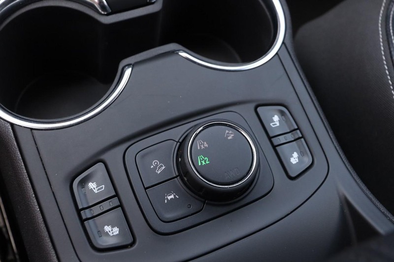 GMC Terrain Vehicle Image 18