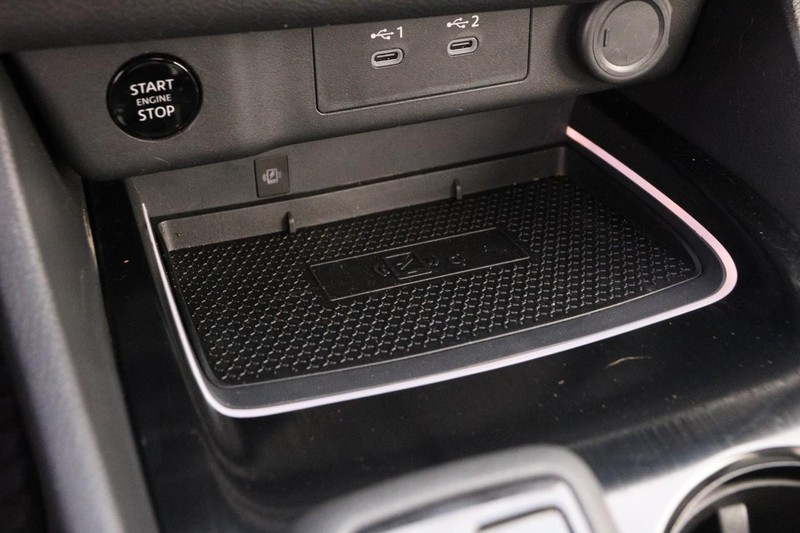 Nissan Rogue Vehicle Image 20