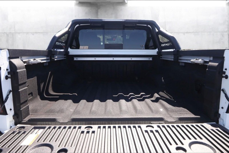 Nissan Frontier Vehicle Image 07