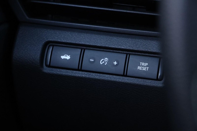 Nissan Altima Vehicle Image 19