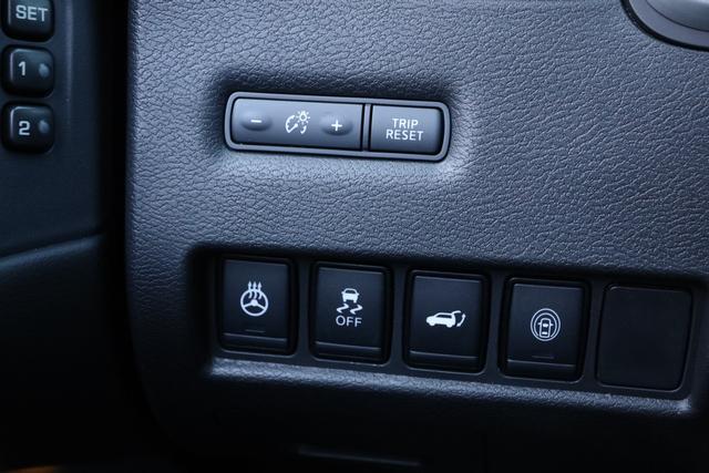 Nissan Murano Vehicle Image 22