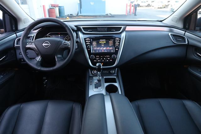 Nissan Murano Vehicle Image 23