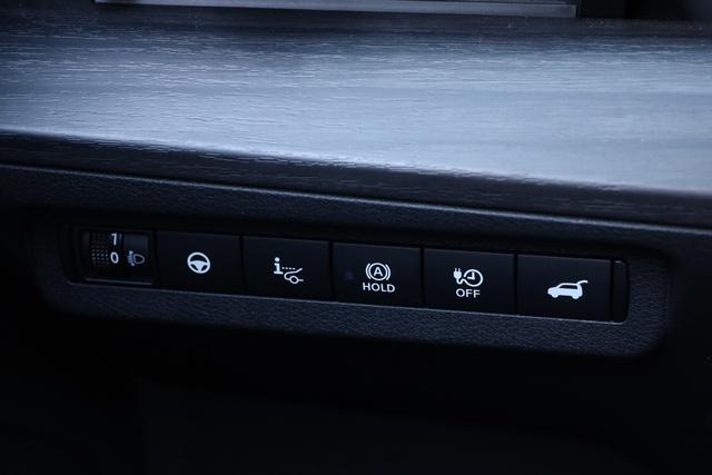 Nissan ARIYA Vehicle Image 21