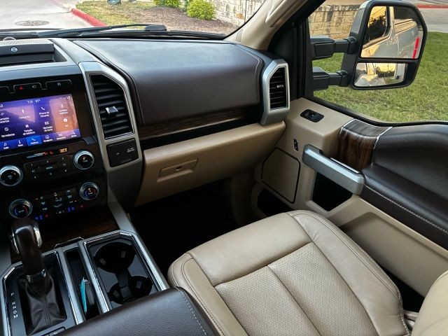 Ford F-150 Vehicle Full-screen Gallery Image 10