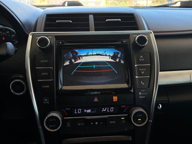 2017 Toyota Camry XSE - Photo 9
