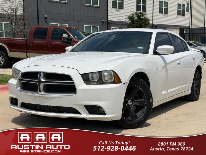 2013 Dodge Charger SE's photo