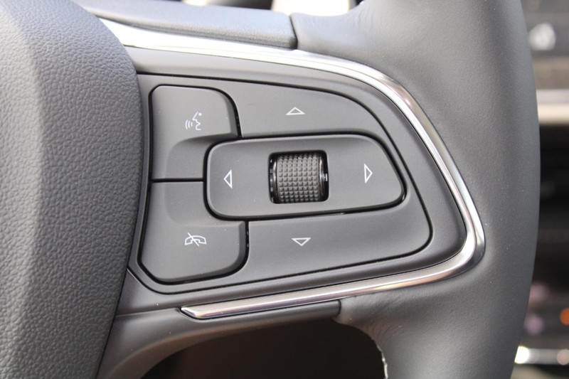 Buick Envision Vehicle Image 13
