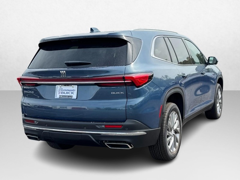 Buick Enclave Vehicle Image 03