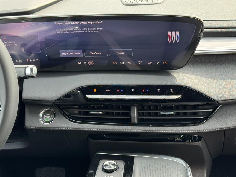 Buick Enclave Vehicle Image 09