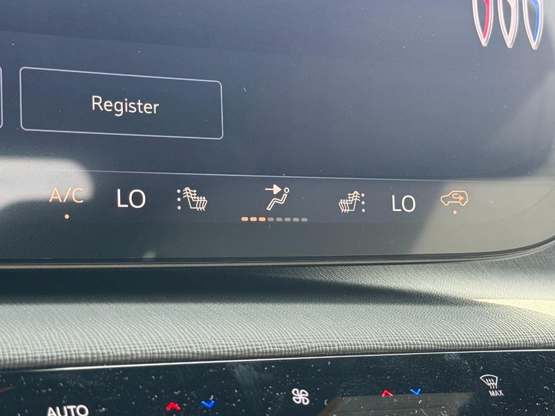 Buick Enclave Vehicle Image 15