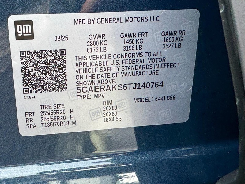 Buick Enclave Vehicle Image 19