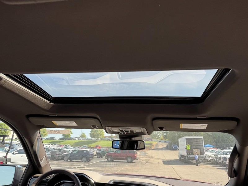 GMC Sierra 1500 Vehicle Image 06