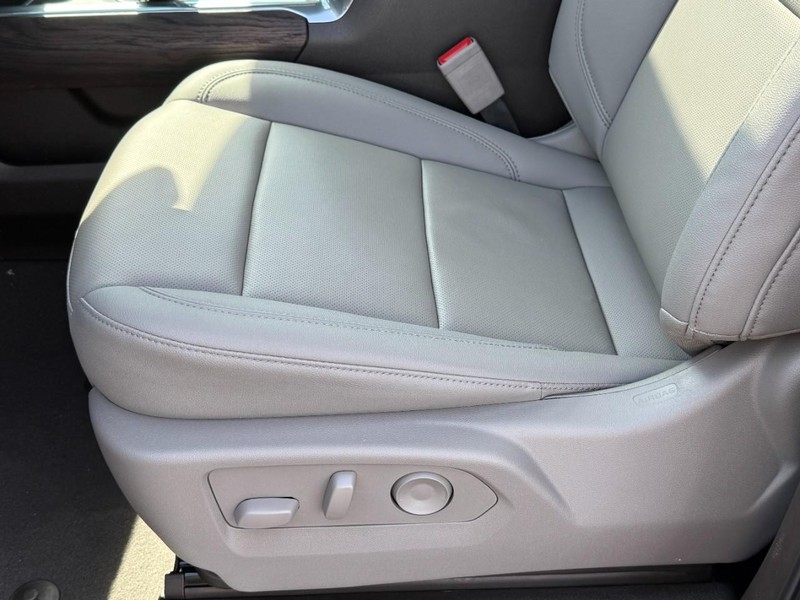 GMC Sierra 1500 Vehicle Image 17