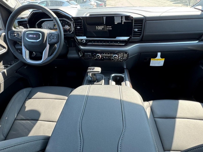 GMC Sierra 1500 Vehicle Image 06