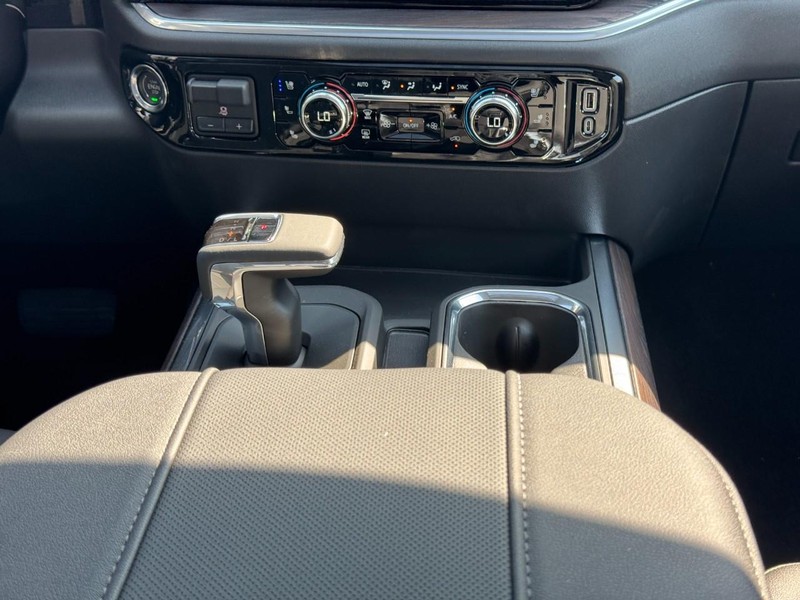 GMC Sierra 1500 Vehicle Image 09