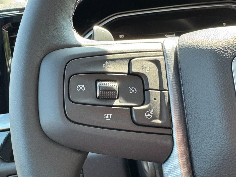 GMC Sierra 1500 Vehicle Image 12